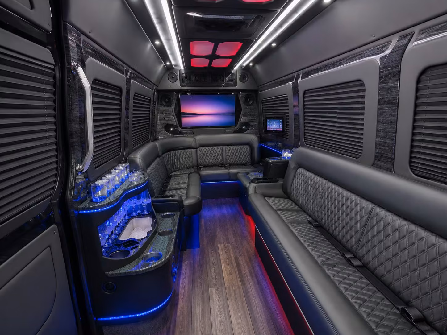 finding the right long distance bus for kansas city sports teams and fan groups