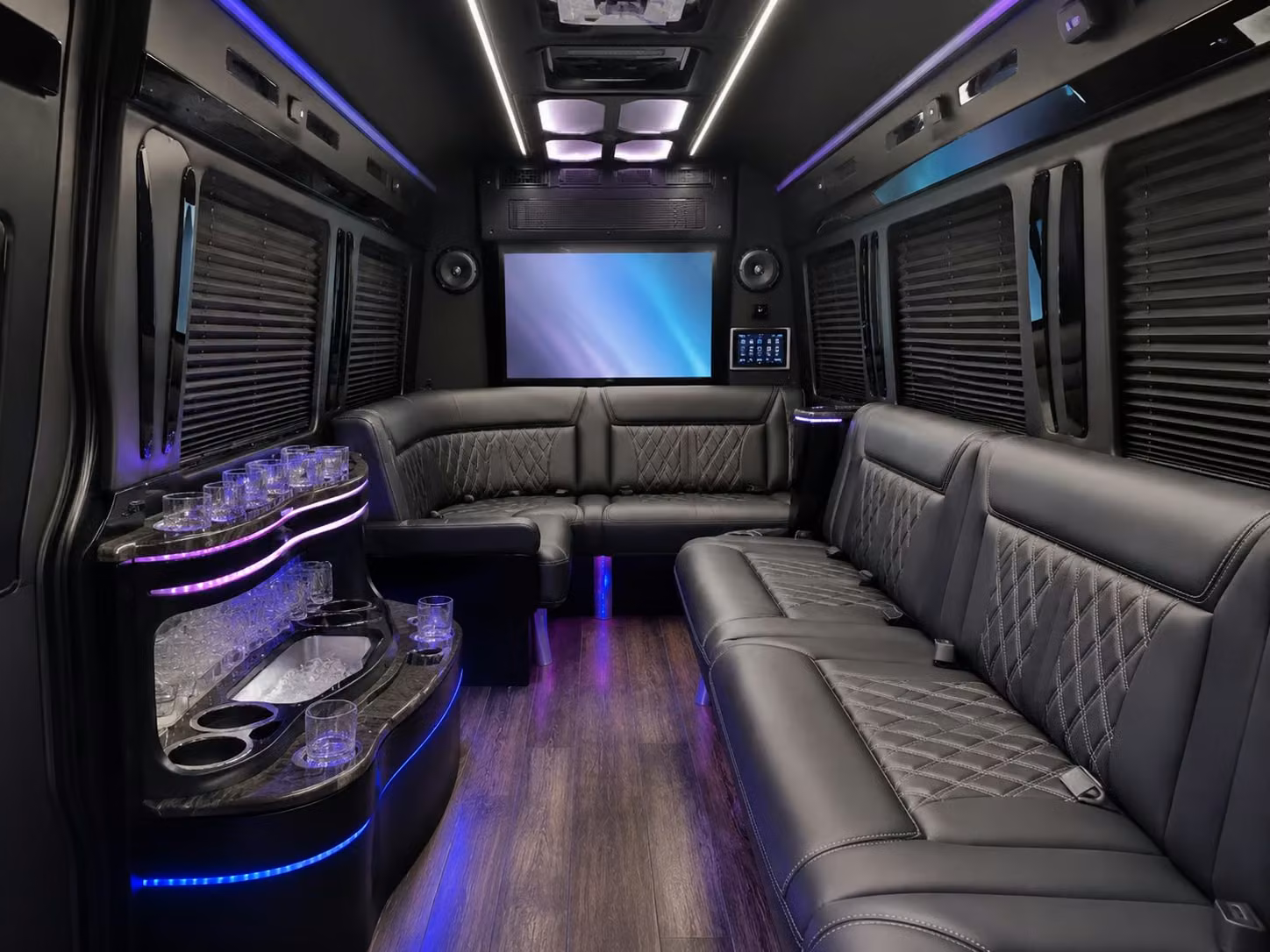 kansas city corporate groups rely on private airport shuttle service