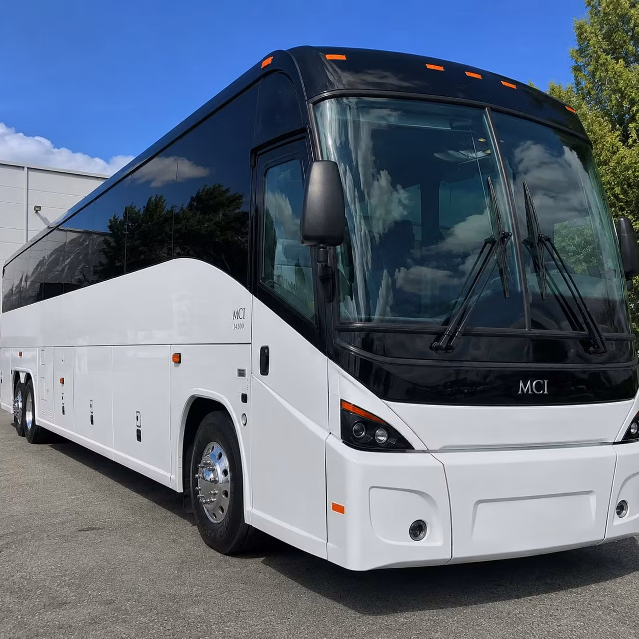 you can find and book employee transportation in kansas city and any nearby city